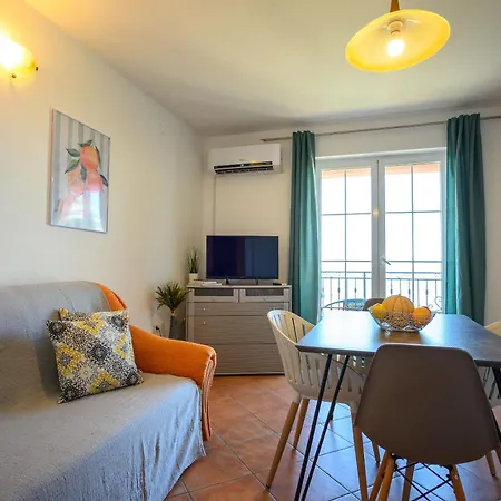 Ines Apartman Novi Vinodolski