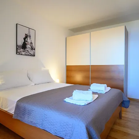 Ines Apartman *