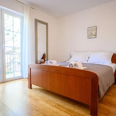 Ines Apartman Novi Vinodolski